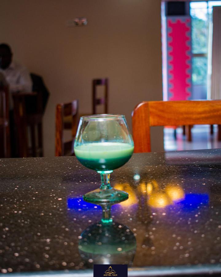 Hotel Taji Nanyuki Esterno foto
